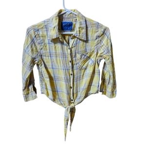 Arizona Jeans Co. Yellow plaid button-up long sleeve shirt